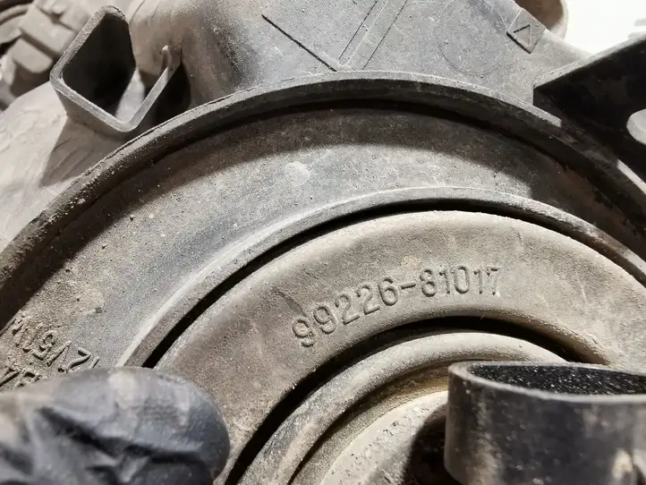 Toyota Avensis Verso (2001 - 2004) 9922681017 Передняя фара — фото 5