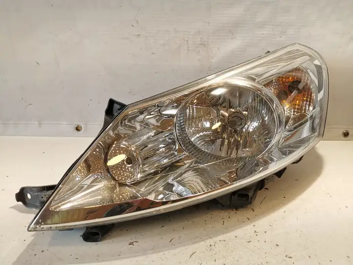 Toyota Proace (2013 - 2016) 89902605 Передняя фара — фото 1