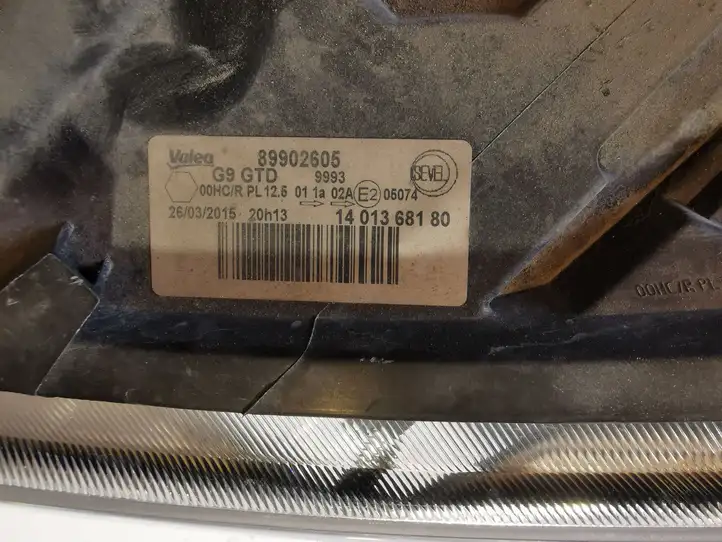 Toyota Proace (2013 - 2016) 89902605 Передняя фара — фото 7