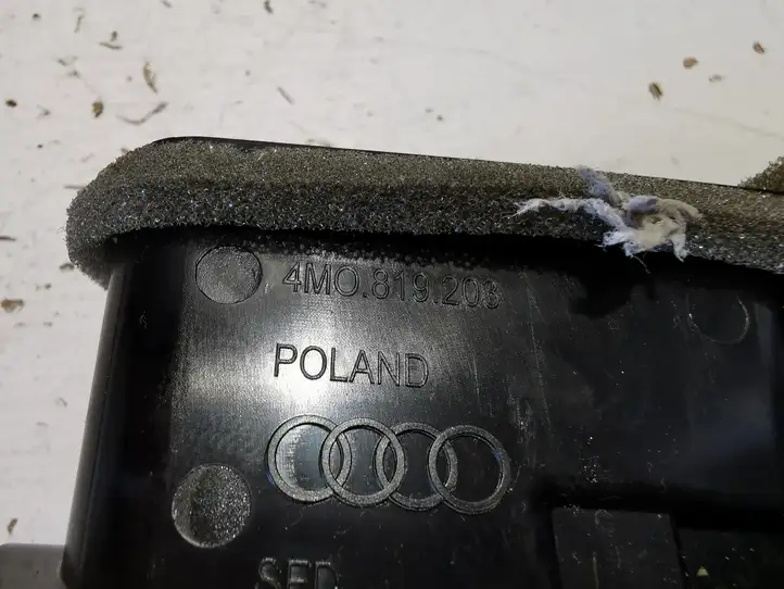 Audi Q7 4M (2015 - ) 4M0819203C Задний воздушный дефлектор — фото 4