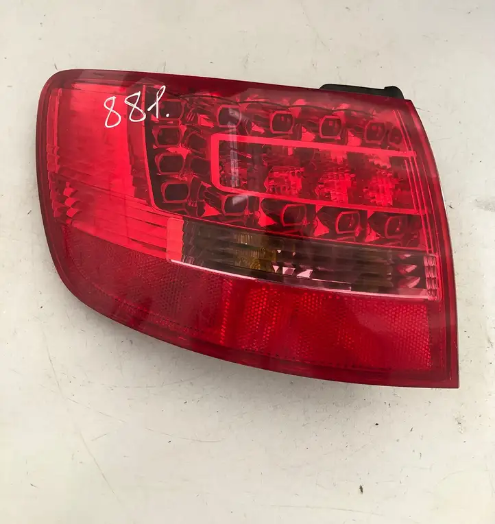 Audi A6 S6 C6 4F (2004 - 2008) 89037044 Задний фонарь в кузове — фото 1