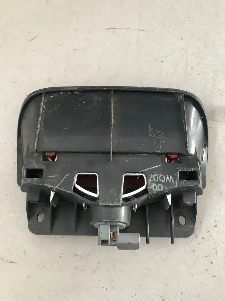 Honda CR-V (2006 - 2009) P6939 Дополнительный стоп фонарь — фото 2