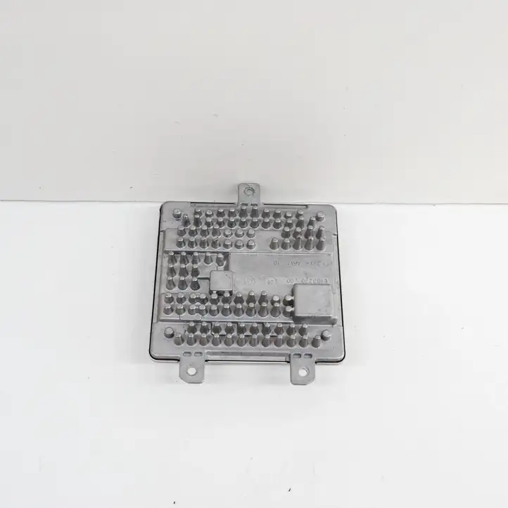 BMW iX3 G08 (2020 - )  7933359 LED модуль контроля