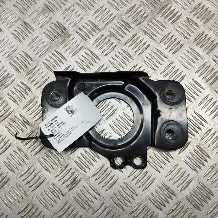 Volvo XC60 (2013 - 2017) 30784277 Кронштейн двигателя — фото 1