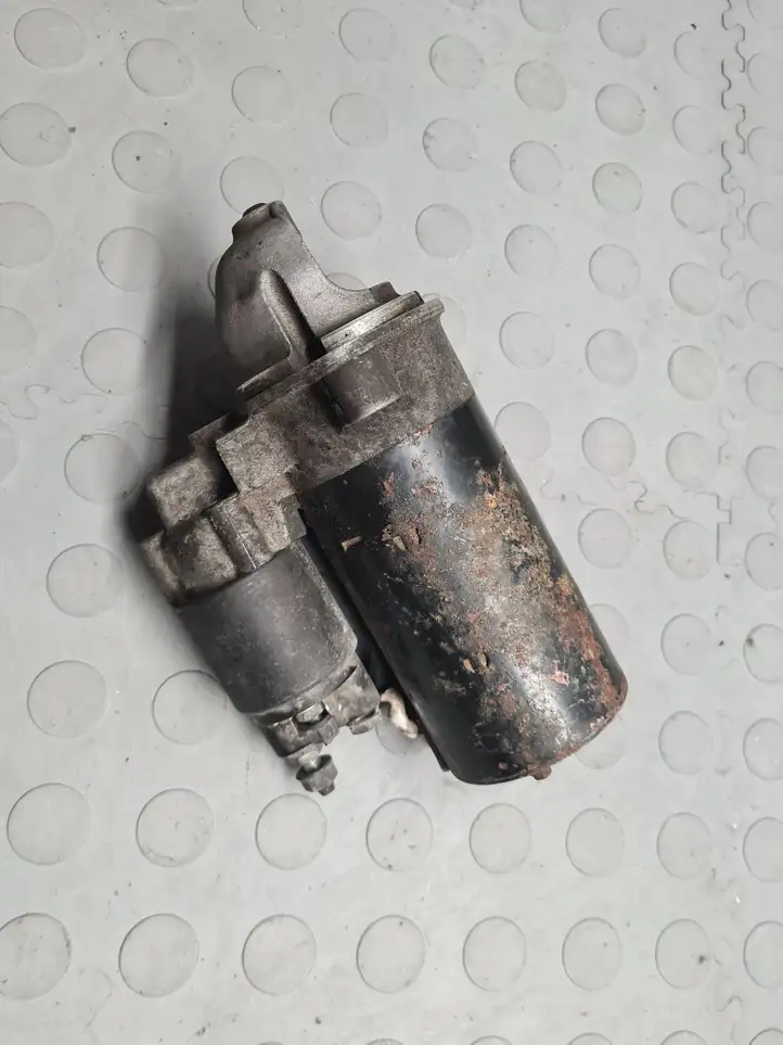 BMW 5 E39 (1996 - 2003)  1785691 Стартер