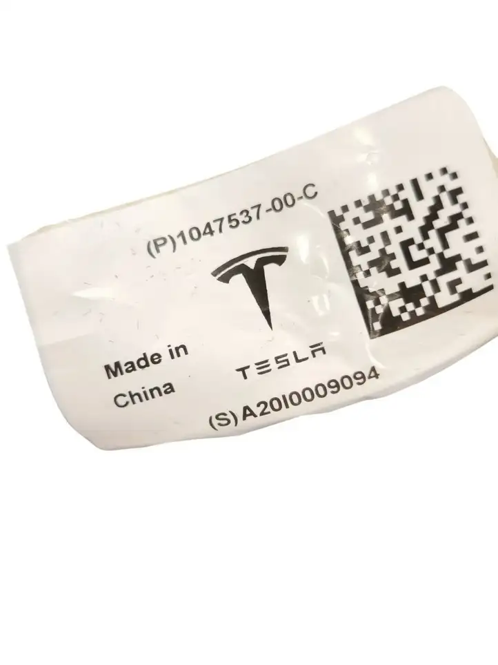 Tesla Model S (2016 - 2021) 106450400A Прочие детали салона — фото 9