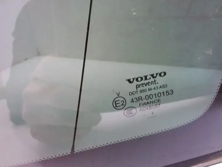 Volvo XC60 (2008 - 2013) Заднее боковое стекло — фото 5