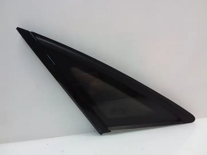 Audi A8 (2010 - 2014)   Заднее боковое стекло кузова