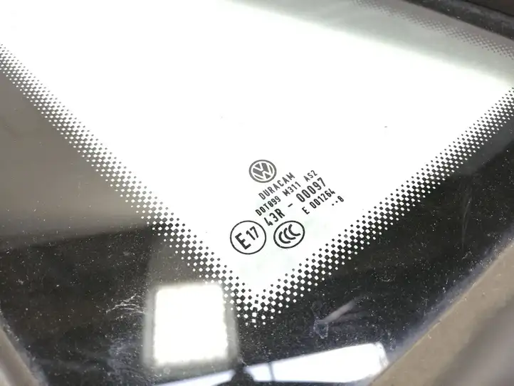 Volkswagen Polo VI (2015 - 2019) Заднее боковое стекло — фото 2