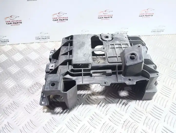 Opel Meriva B (2010 - 2014) 13312806 Площадка аккумулятора — фото 2
