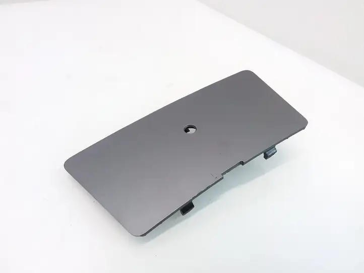 Tesla Model 3 (2017 - 2023) 110548700F Прочие детали салона — фото 1