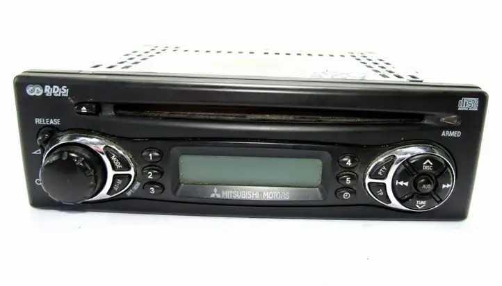 Mitsubishi Outlander (2001 - 2007) Магнитола / мультимедийная система — фото 2