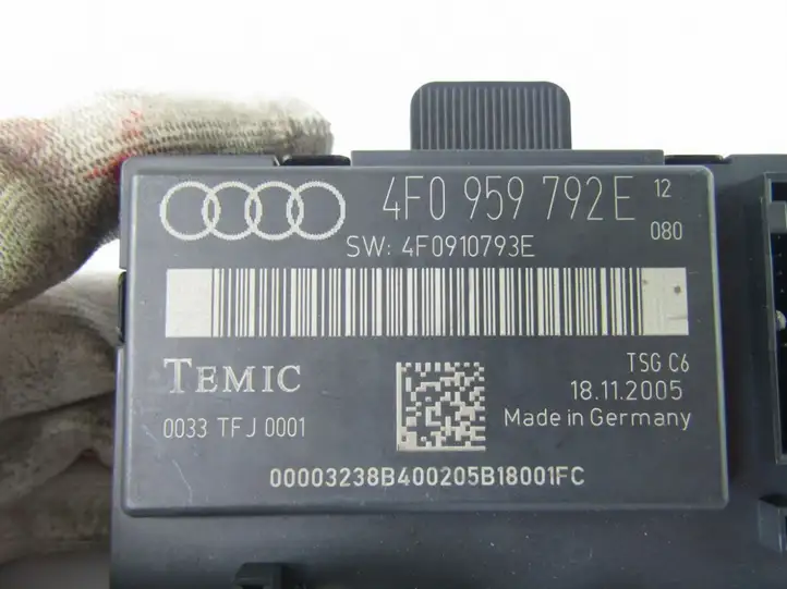 Audi A6 S6 C6 4F (2004 - 2008) Прочие блоки управления — фото 4