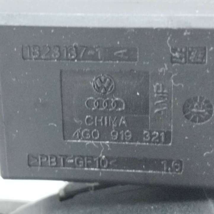 Audi A6 allroad (2012 - 2014)  4G0919321 Прикуриватель