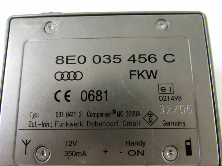 Audi A4 S4 B7 8E 8H (2004 - 2009) Усилитель антенны — фото 4