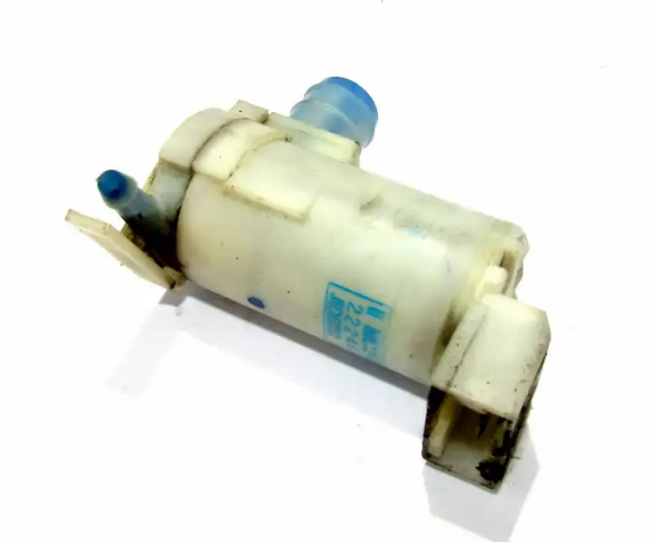 Nissan X-Trail T30 (2001 - 2007) Форсунка омывателя лобового стекла — фото 1