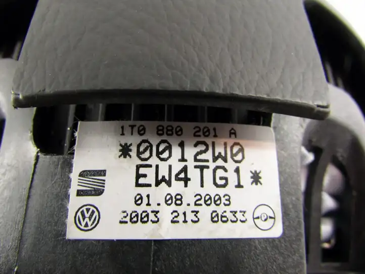 Volkswagen Touran I (2003 - 2010) Подушка безопасности руля — фото 7