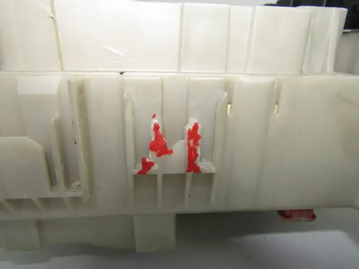 Toyota RAV 4 (XA20) (2000 - 2005) Блок предохранителей — фото 14