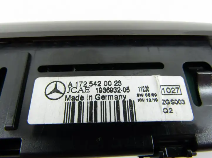 Mercedes-Benz C W204 (2007 - 2014) Другие приборные щитки — фото 3