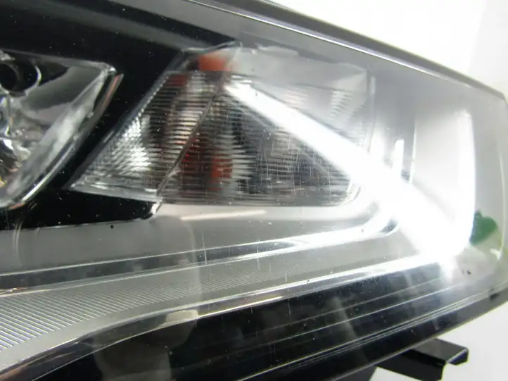 Audi A6 C7 (2011 - 2014) Передняя фара — фото 3