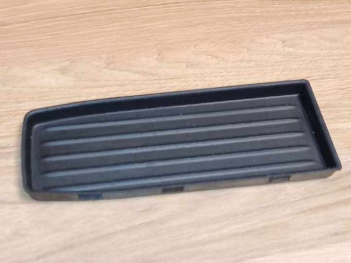 BMW 3 F30 F35 F31 (2012 - 2018)  227902 Подстилочка ящика для вещей