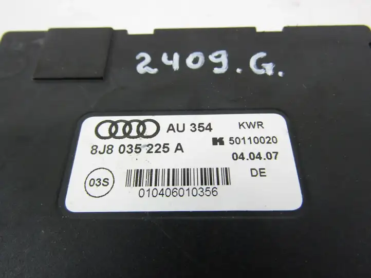 Audi TT TTS Mk2 (2006 - 2010) Усилитель антенны — фото 2