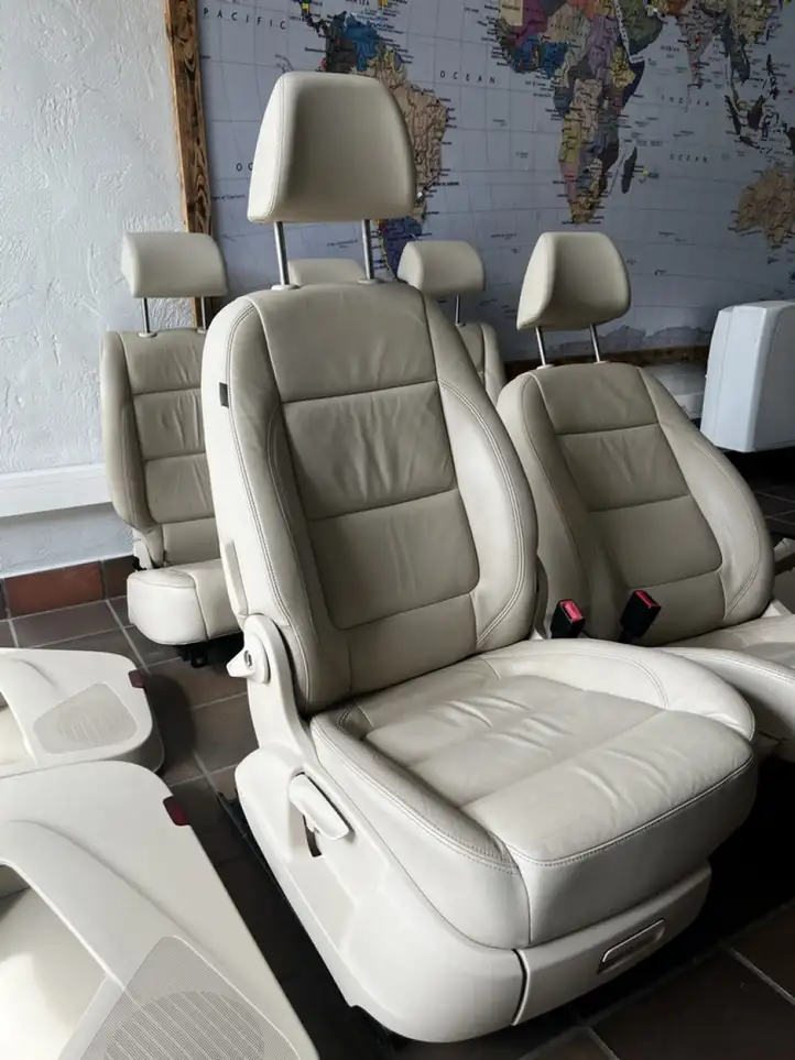 Volkswagen Tiguan (2007 - 2011) Комплект отделки дверей — фото 7