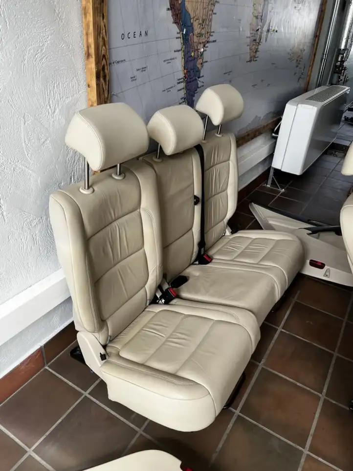 Volkswagen Tiguan (2007 - 2011) Комплект отделки дверей — фото 10