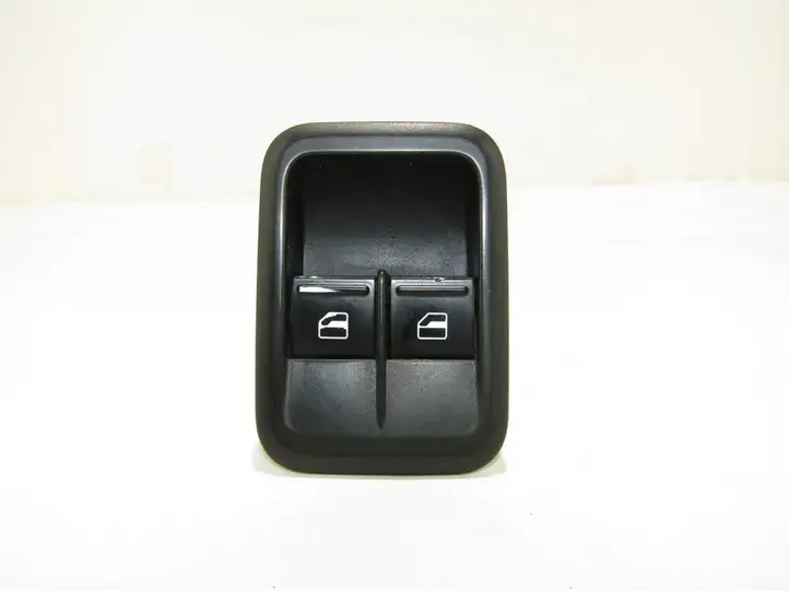 Skoda Yeti (5L) (2013 - 2018) Кнопка стеклоподъемников — фото 1
