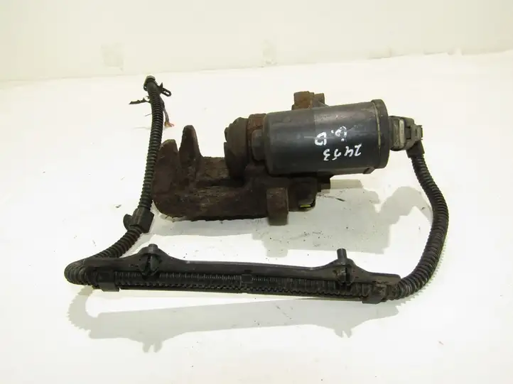 Volkswagen Tiguan (2007 - 2011) Тормозной суппорт задний — фото 5