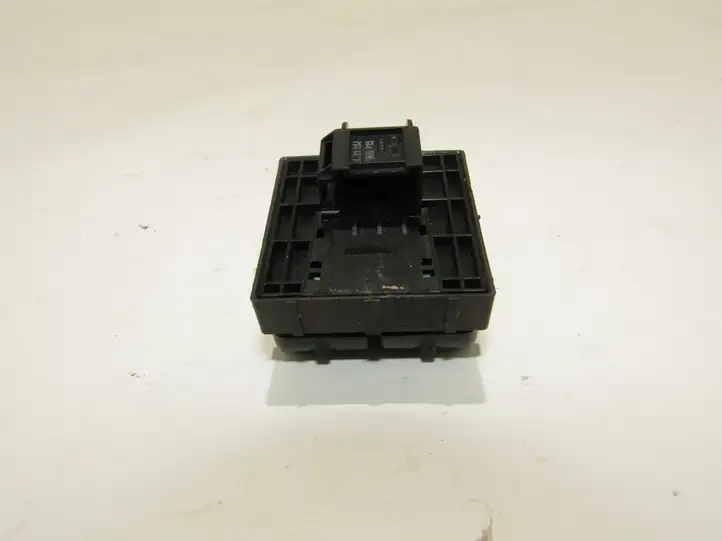 Audi A5 8T 8F (2007 - 2011) Кнопка стеклоподъемников — фото 3