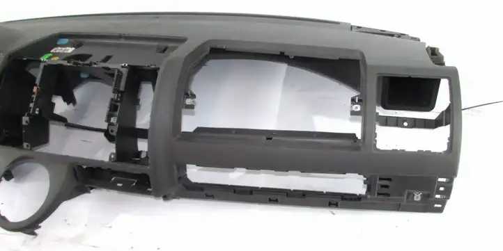 Volkswagen Transporter - Caravelle T5 (2003 - 2009) Центральная отделка панели приборов — фото 1