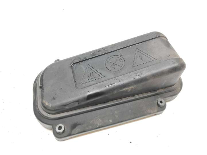 BMW 5 F10 F11 (2009 - 2016)  7555189 Крышка ящика предохранителей