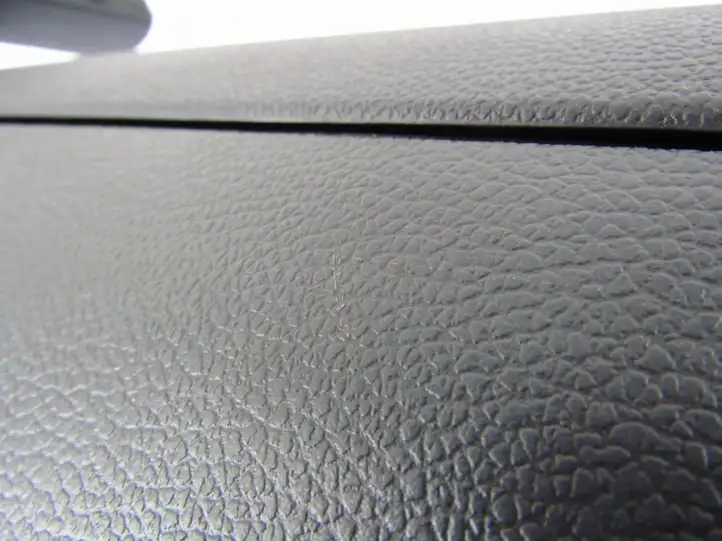 Volkswagen Golf V (2003 - 2009) Вещевой ящик — фото 7