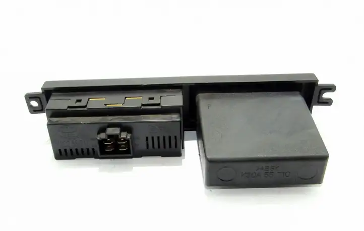 Toyota RAV 4 (XA20) (2000 - 2005) Часы — фото 3