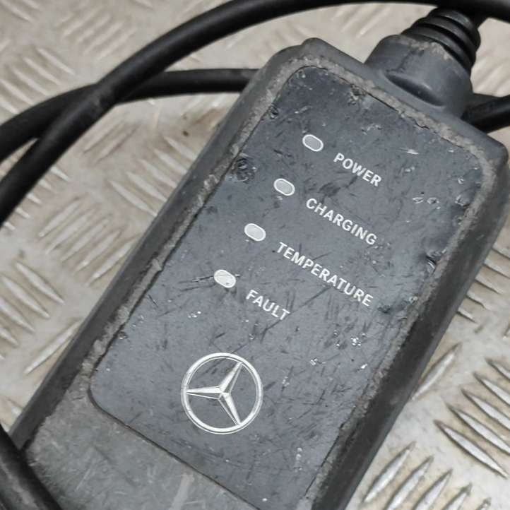 Mercedes-Benz EQC (2018 - )  35136927 Кабель для зарядки электромобилей