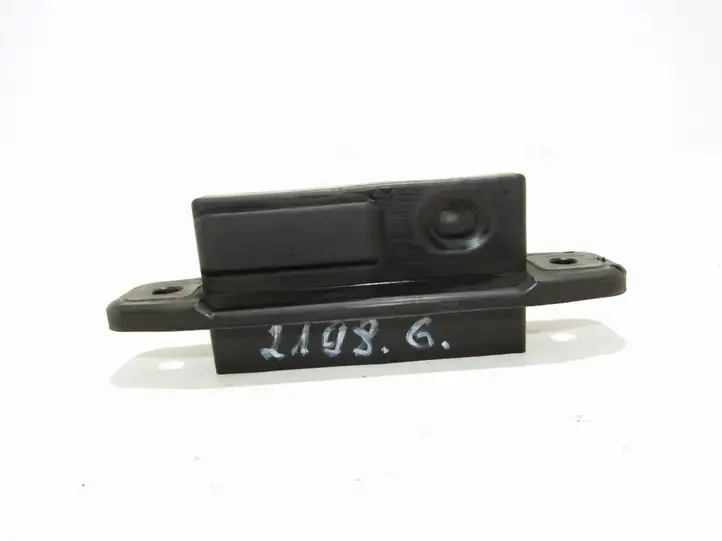 Toyota Avensis T250 (2006 - 2009) Кнопка закрытия крышки багажника — фото 4