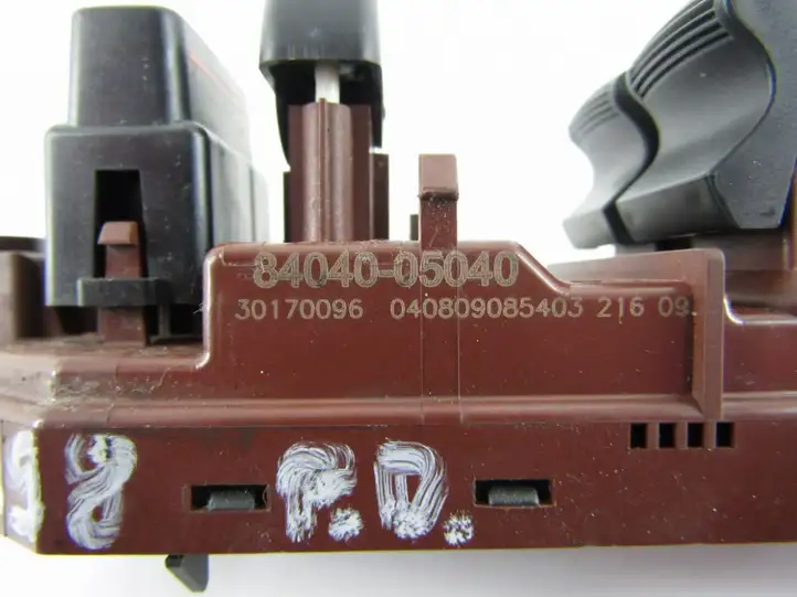 Toyota Avensis T250 (2006 - 2009) Блок кнопок стеклоподъемников — фото 4