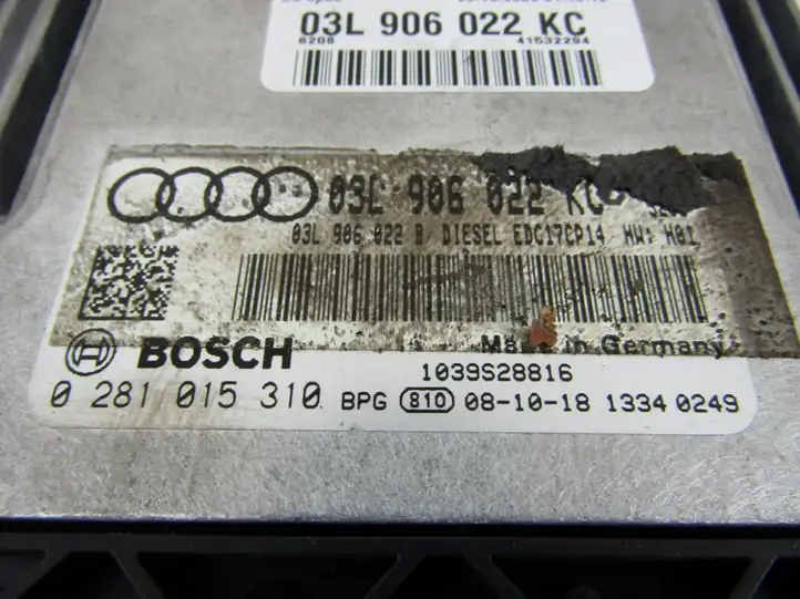 Audi A4 S4 B8 8K (2007 - 2011) Блок управления двигателем (ЭБУ) — фото 3