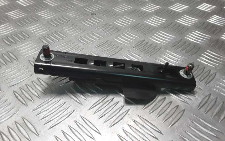 Volvo V40 (2012 - 2016)  616521700A Регулировочная планка ремня безопасности