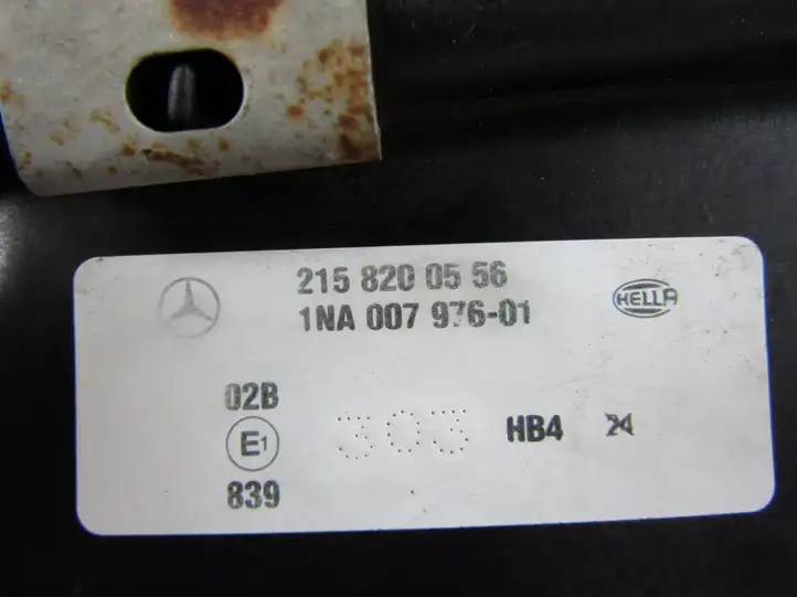 Mercedes-Benz C W203 (2000 - 2007) Передняя противотуманная фара — фото 4