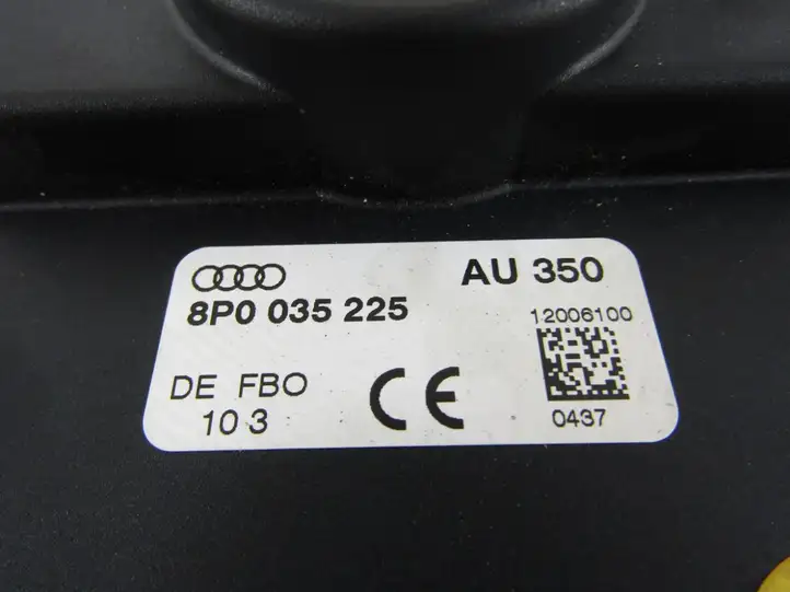Audi A3/S3 8L (2000 - 2003) Усилитель антенны — фото 5