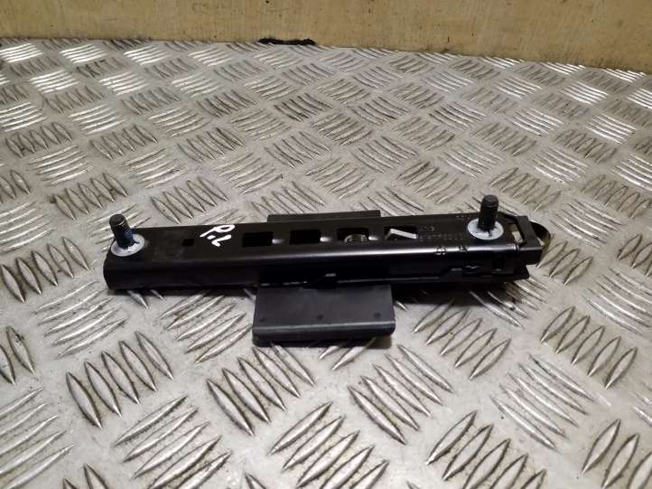 Land Rover Range Rover Sport (2013 - 2017)  616773300 Регулировочная планка ремня безопасности