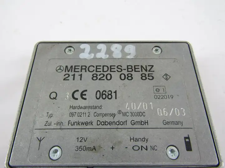 Mercedes-Benz E W211 (2002 - 2009) Усилитель антенны — фото 3
