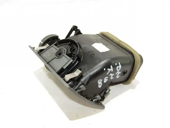 BMW 7 E65 E66 (2001 - 2008) Центральный воздушный дефлектор — фото 2