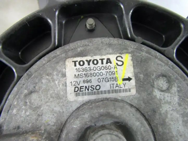 Toyota Corolla Verso AR10 (2004 - 2009) Дифузор радиатора — фото 5