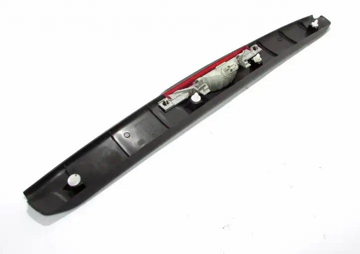 Toyota Corolla Verso E121 (2004 - 2007) Дополнительный стоп фонарь — фото 7
