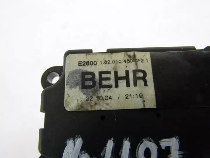 Peugeot 307 (2005 - 2008) Двигатель задвижки потока воздуха — фото 2