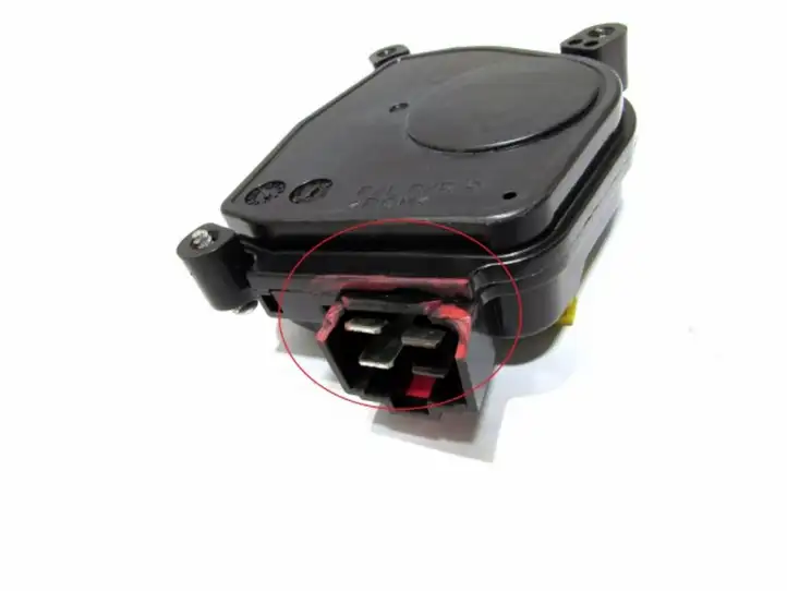 Hyundai i10 (2007 - 2012) Двигатель задвижки потока воздуха — фото 4
