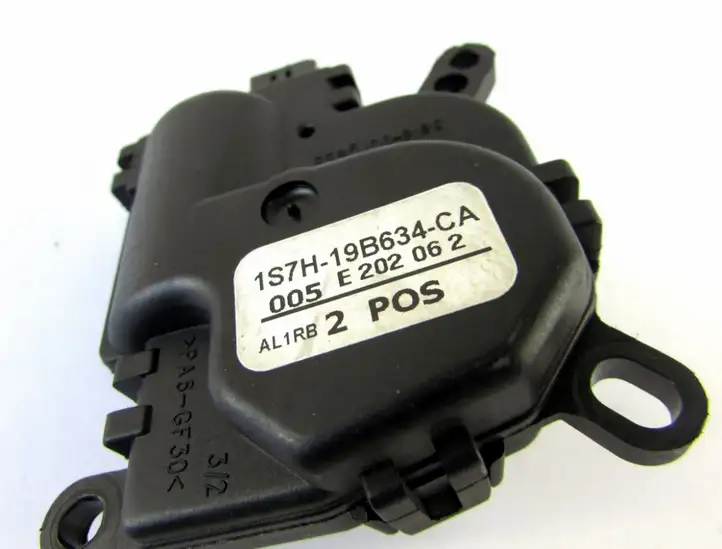 Ford Fiesta (2006 - 2008) Двигатель задвижки потока воздуха — фото 5